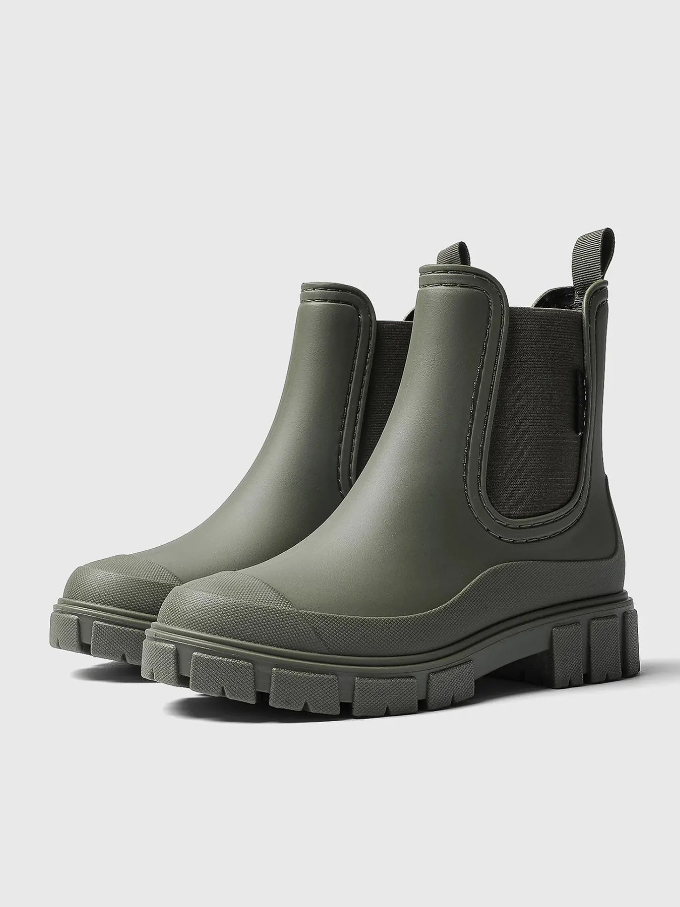 StormEase Waterproof Boots – Anti-Slip Everyday Comfort 