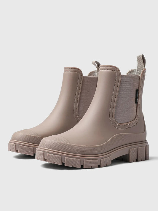 StormEase Waterproof Boots – Anti-Slip Everyday Comfort 